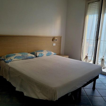 Residence Desiree Ρίμινι Εξωτερικό φωτογραφία